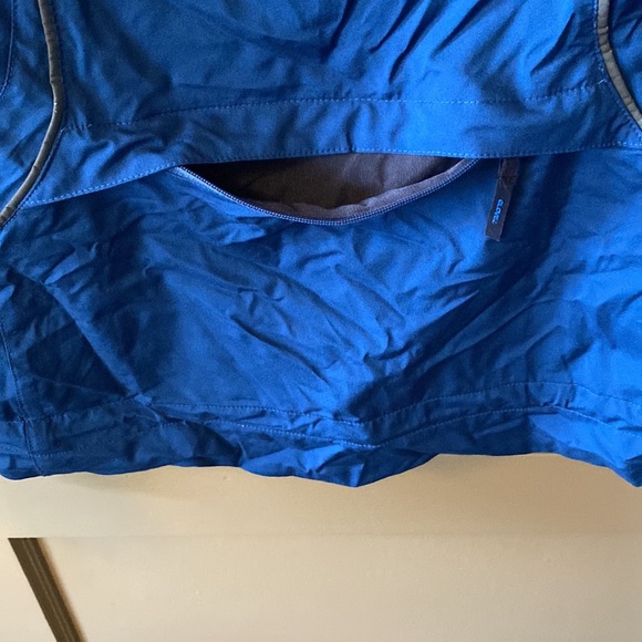 Lululemon Jacket - Picture 4 of 10